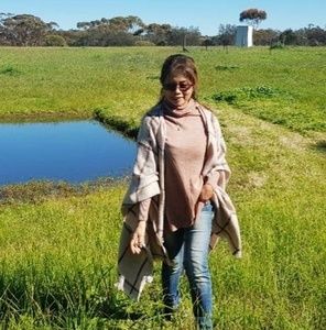 Meet your Posher, Linda